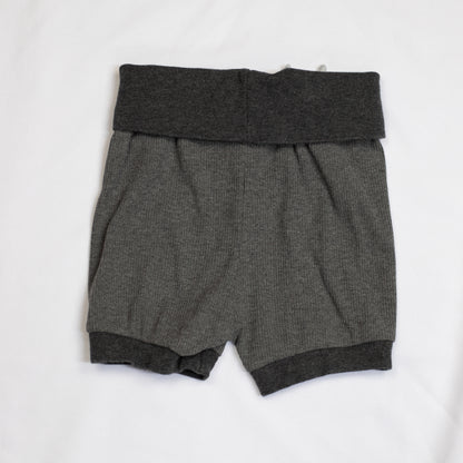 Tweedehands shorts Antraciet 86-98